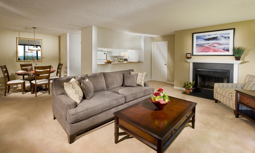 Oakwood At Residences At Rio 게이더스버그 객실 사진